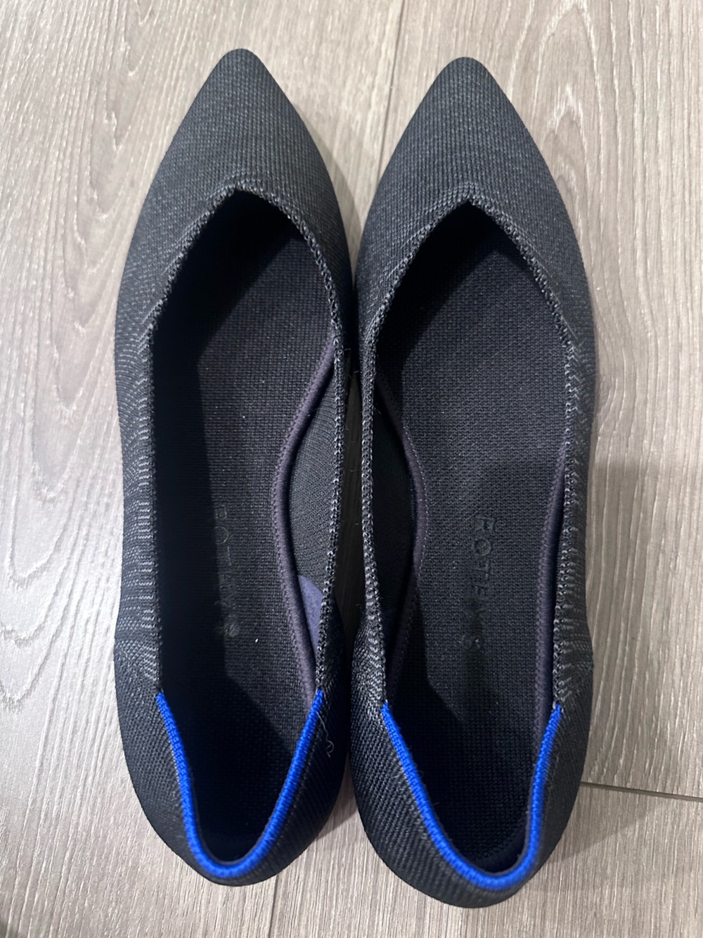 Rothy's Black pointy Knit Flats with Blue Trim - Slip-On Loafers
